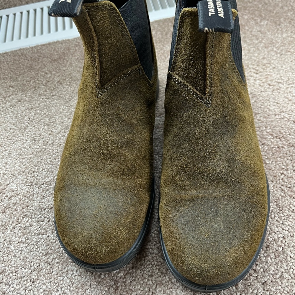 Blundstones women’s boots
